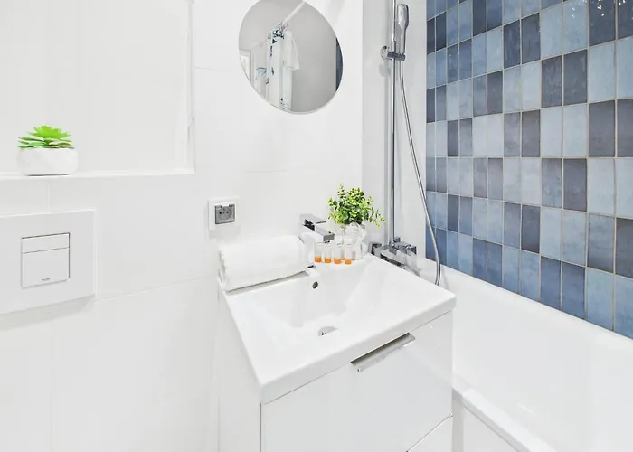 Appartement Comfortable Close To Metro Station By Renters Varsovie